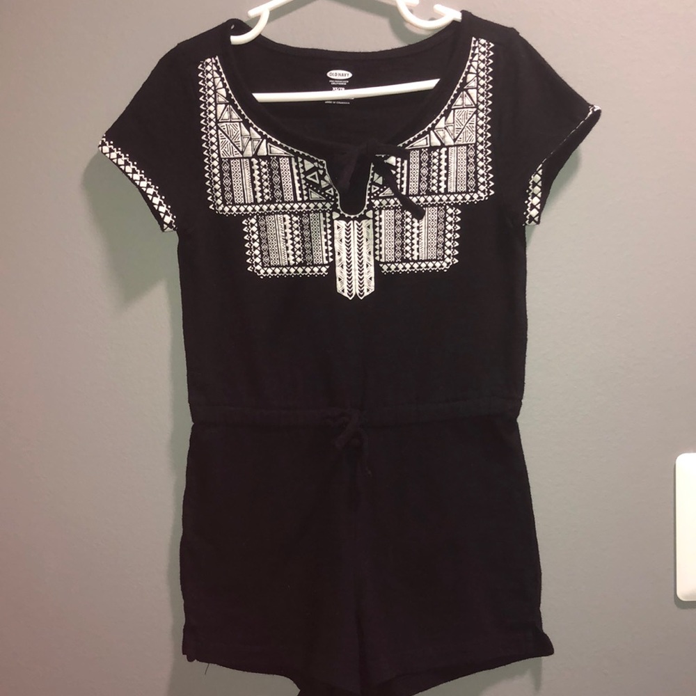 BRAND NEW GIRLS ROMPER SIZE XS (5)! NWOT! SMOKE FREE HOME!